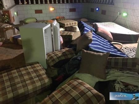 بالصور: توغل في يعبد وتفتيش وعبث بمحتويات المنازل